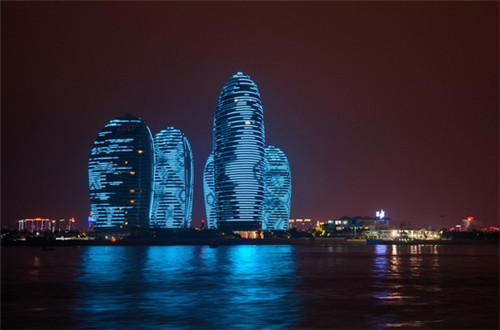 海南东海椰苑高品质养老设施，享受晚年幸福时光。